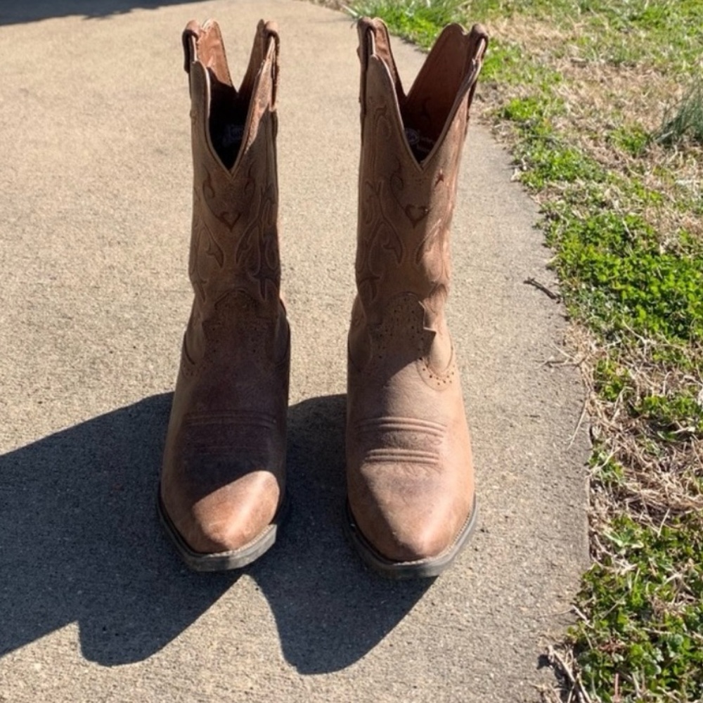 Women’s Justin cowgirl boots